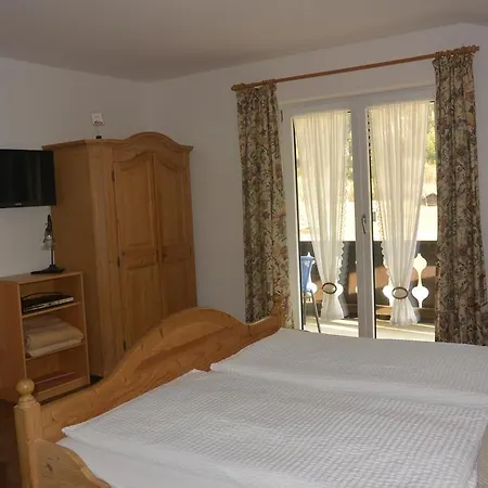 Gaestehaus Doering Mittenwald