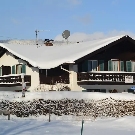Gaestehaus Doering Pensjonat Mittenwald